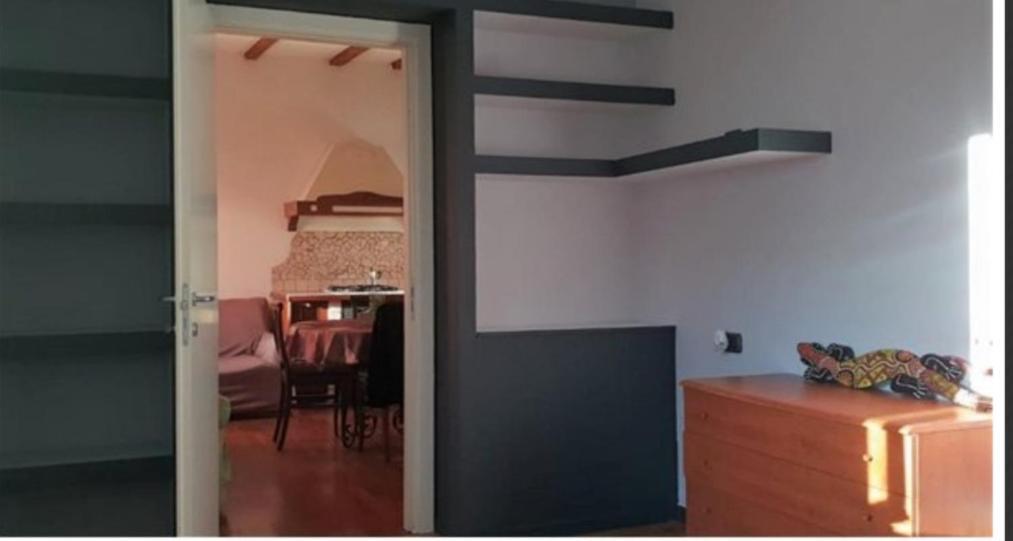 Casa In Palazzo Storico Apartment Locate di Triulzi Luaran gambar