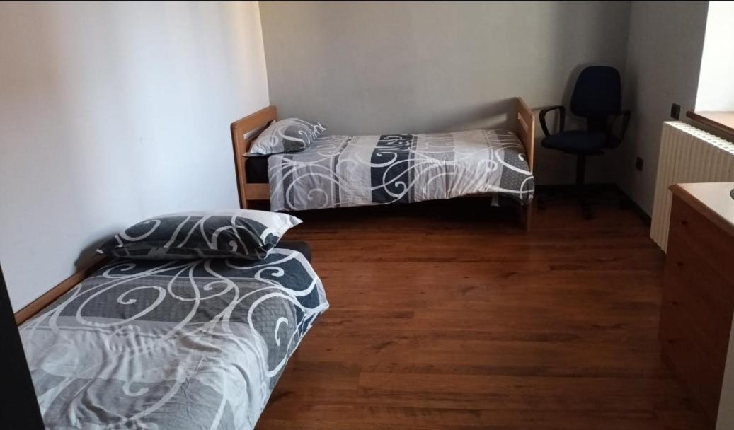 Casa In Palazzo Storico Apartment Locate di Triulzi Luaran gambar